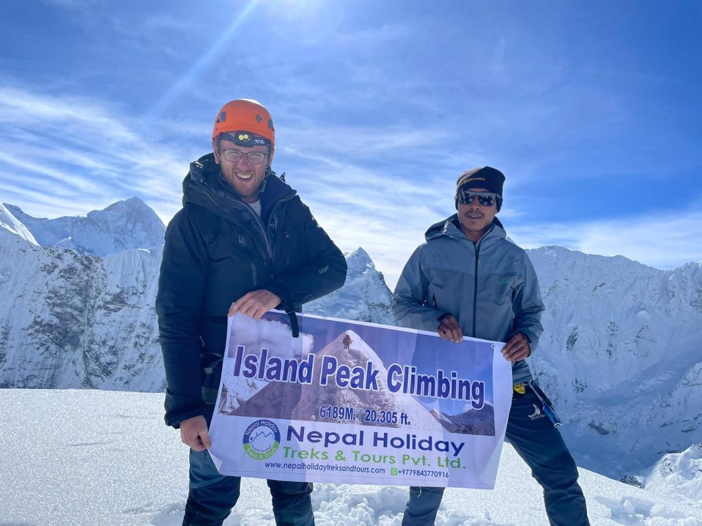 Island Peak Climbing From Chhukung – 3Days